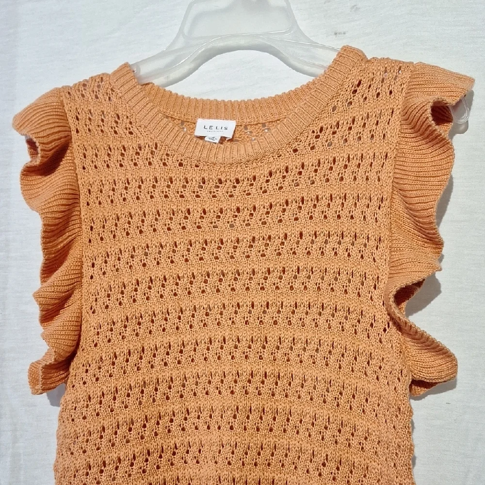 3/$20-Peach Knit Sweater Vest With Ruffles, Le Lis brand - Picture 4 of 11